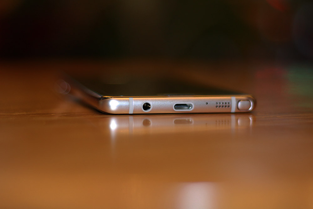 Cận cảnh Galaxy Note 7 tân trang đầu tiên về Việt Nam, giá 15 triệu đồng ảnh 15