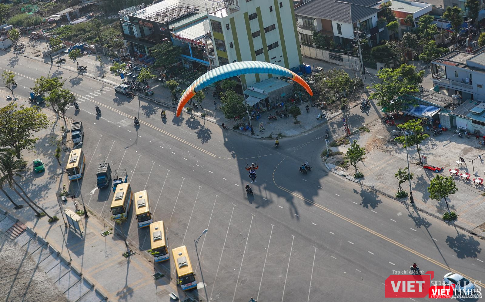 Chuẩn bị hạ cánh