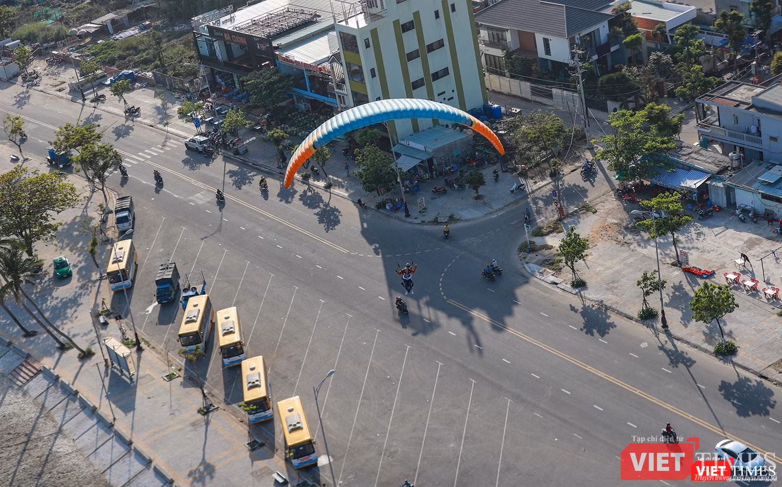 Chuẩn bị hạ cánh