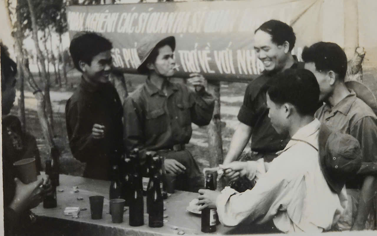 Binh si nguy phan chien.jpg