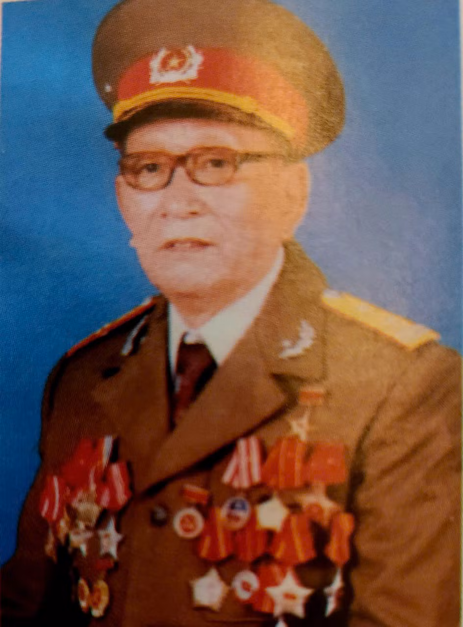 Anh hùng Nguyễn Trọng Tâm.jpg