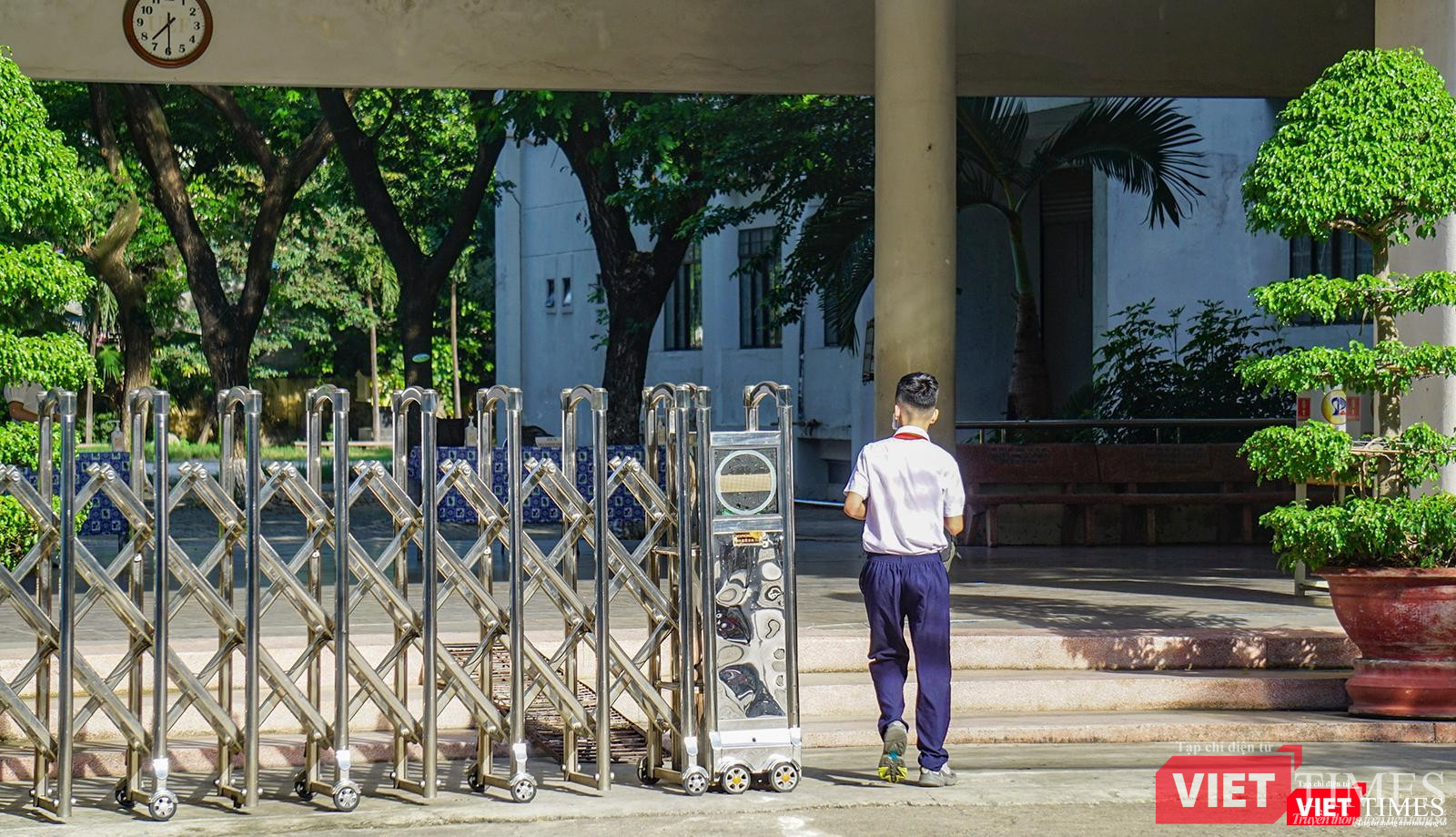 Sáng ngày 15/6, hơn 13.000 thí sinh ở Đà Nẵng chính thức bước vào kỳ thi tuyển sinh lớp 10