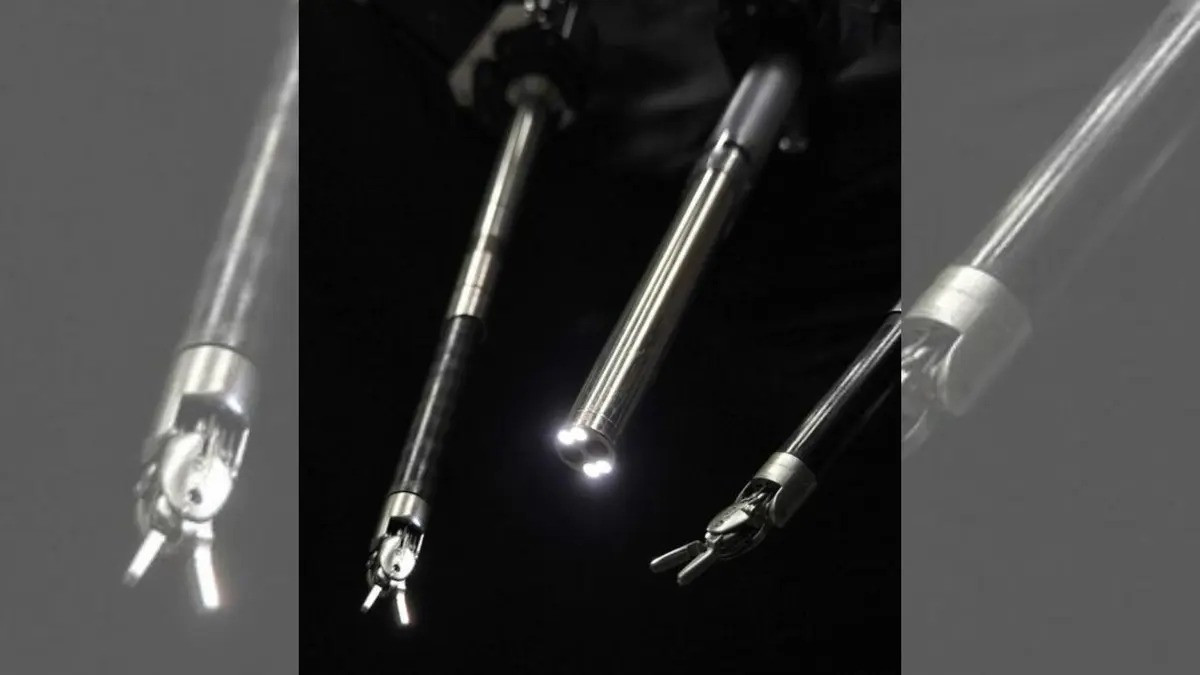 dung cu phau thuat bang robot - ĐH John Hopkins.jpg