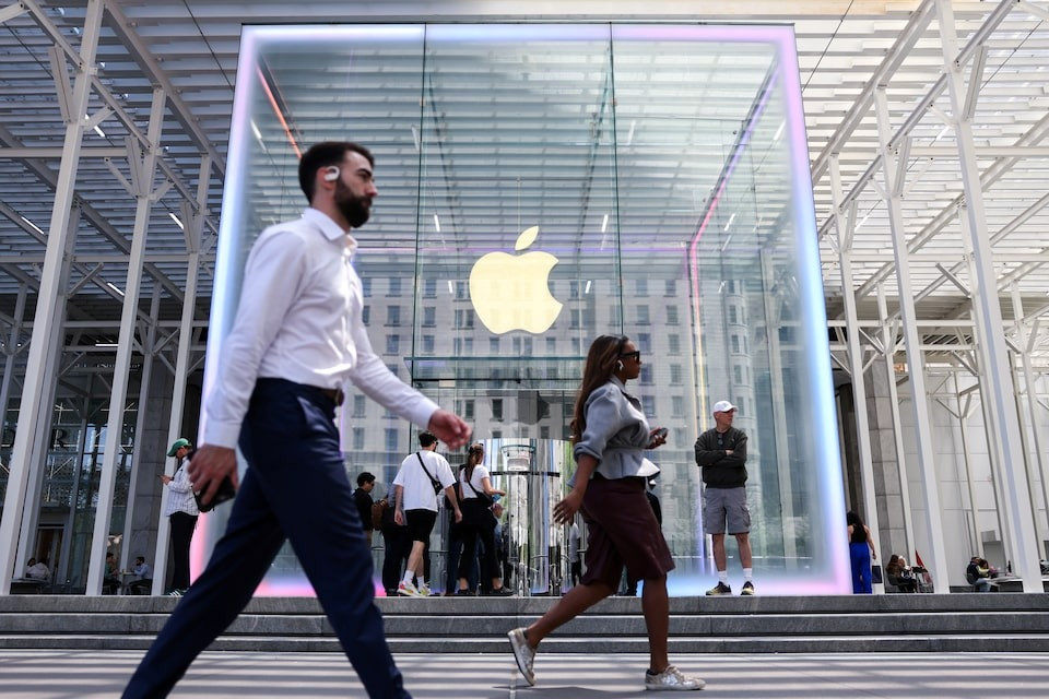 cua hang Apple o New York - Reuters.jpg