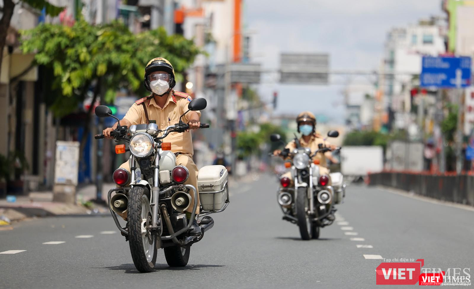 Lực lượng CSGT thực hiện nhiệm vụ tuần lưu