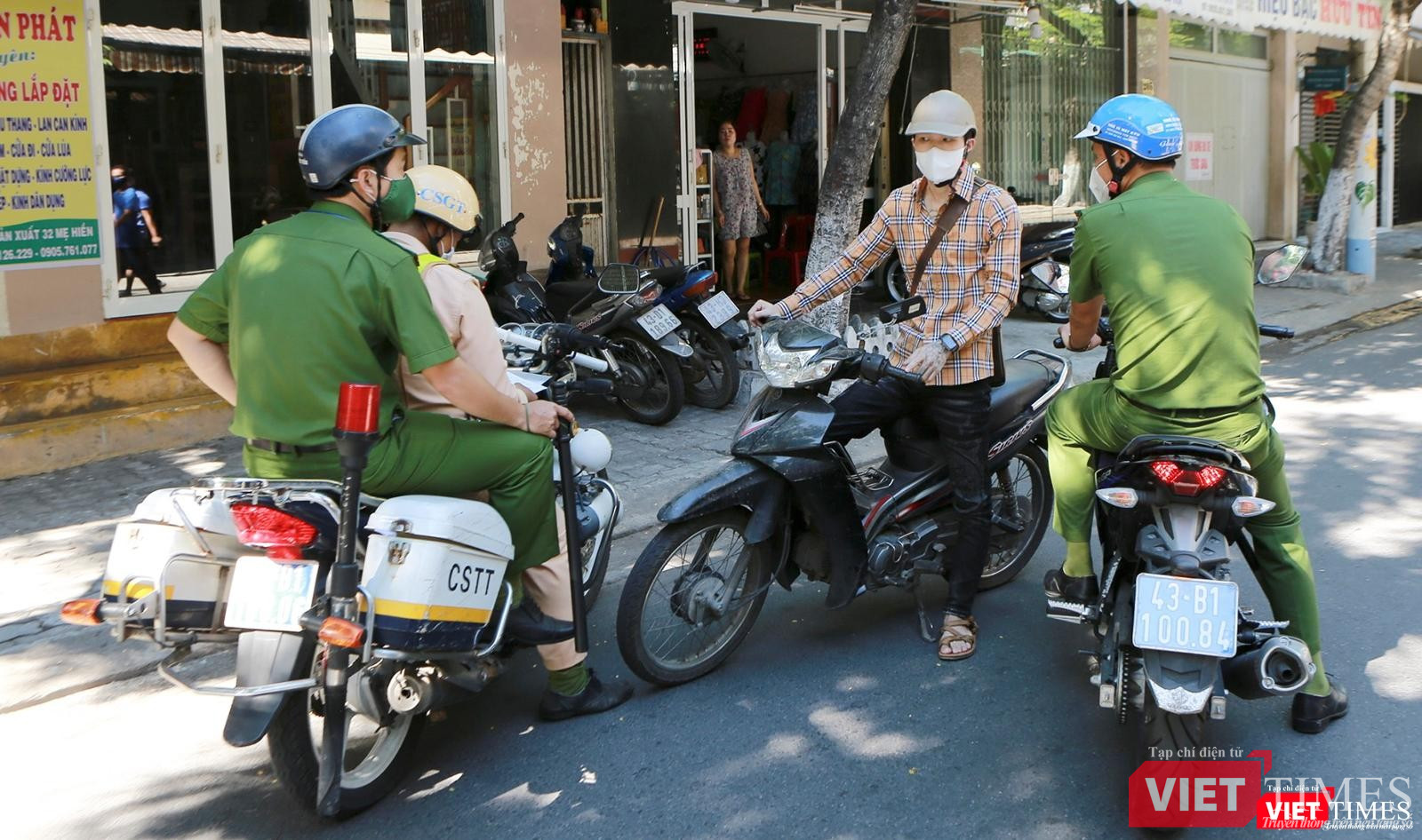 Thêm một trường hợp di chuyển bất chấp lệnh cấm