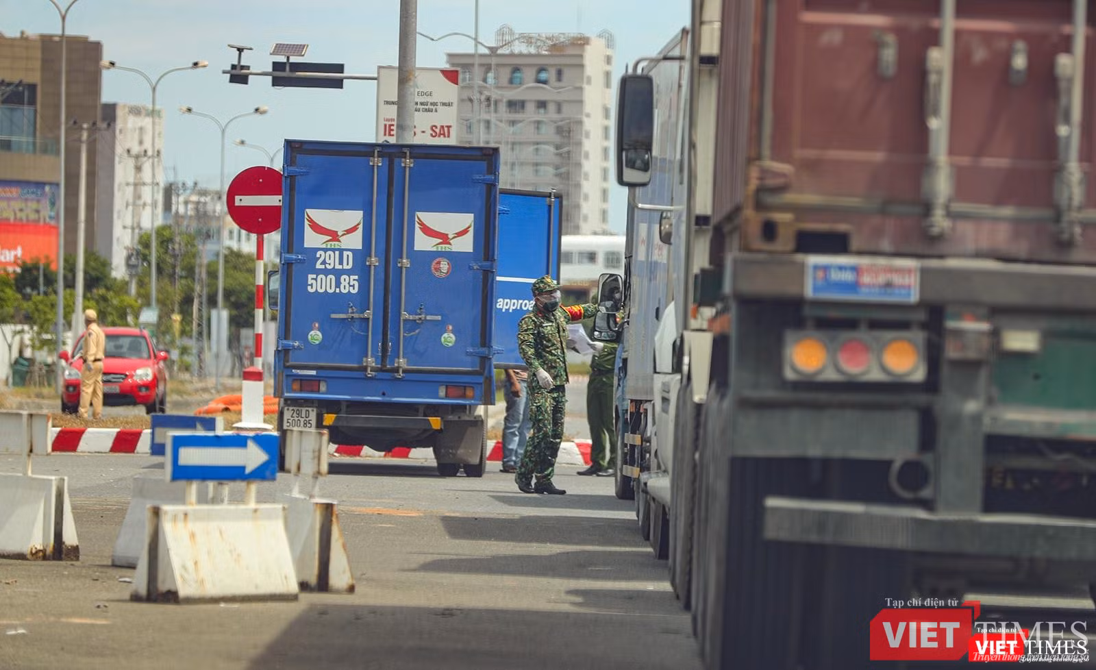 Chốt kiểm soát ngã tư Ngô Quyền-Nguyễn Công Trứ