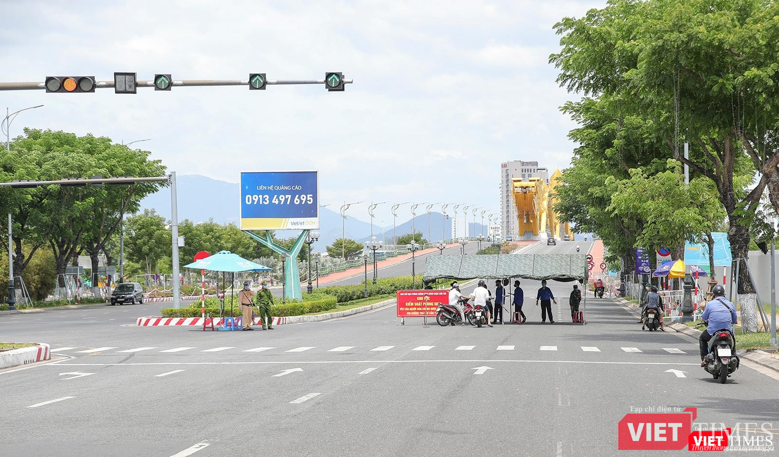 Chốt kiểm soát đầu cầu Rồng khu vực phường An Hải Tây