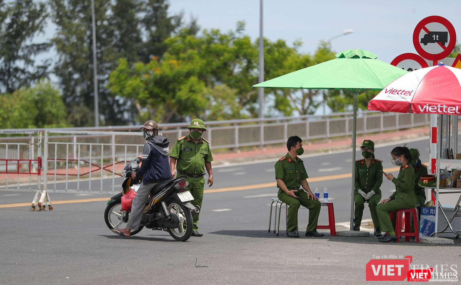 Một trường hợp quay đầu xe