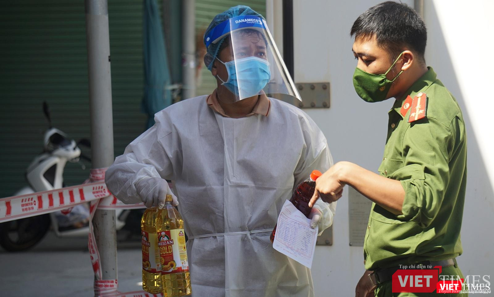 Giao cho người dân