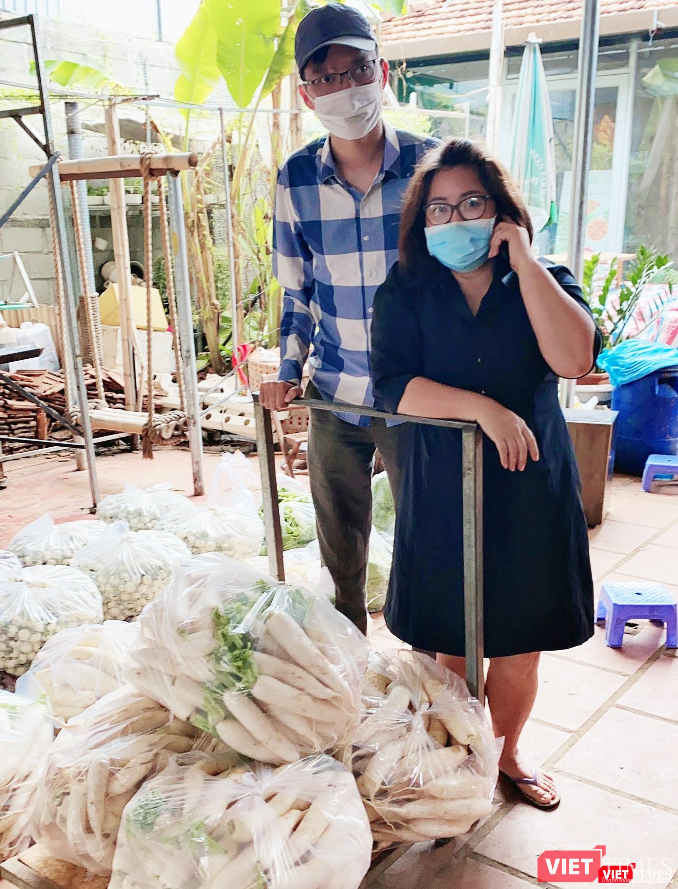 Anh Nguyễn Tài Nam tích cực giúp chị Thái Thanh huy động Rau 47