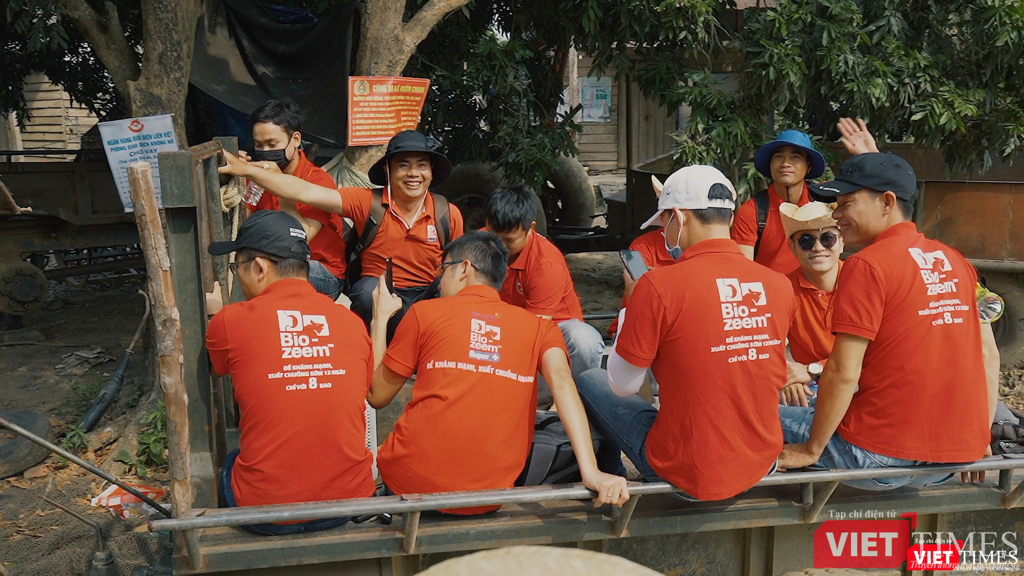 Tiếp tục lên đường Tiếp tục lên đường