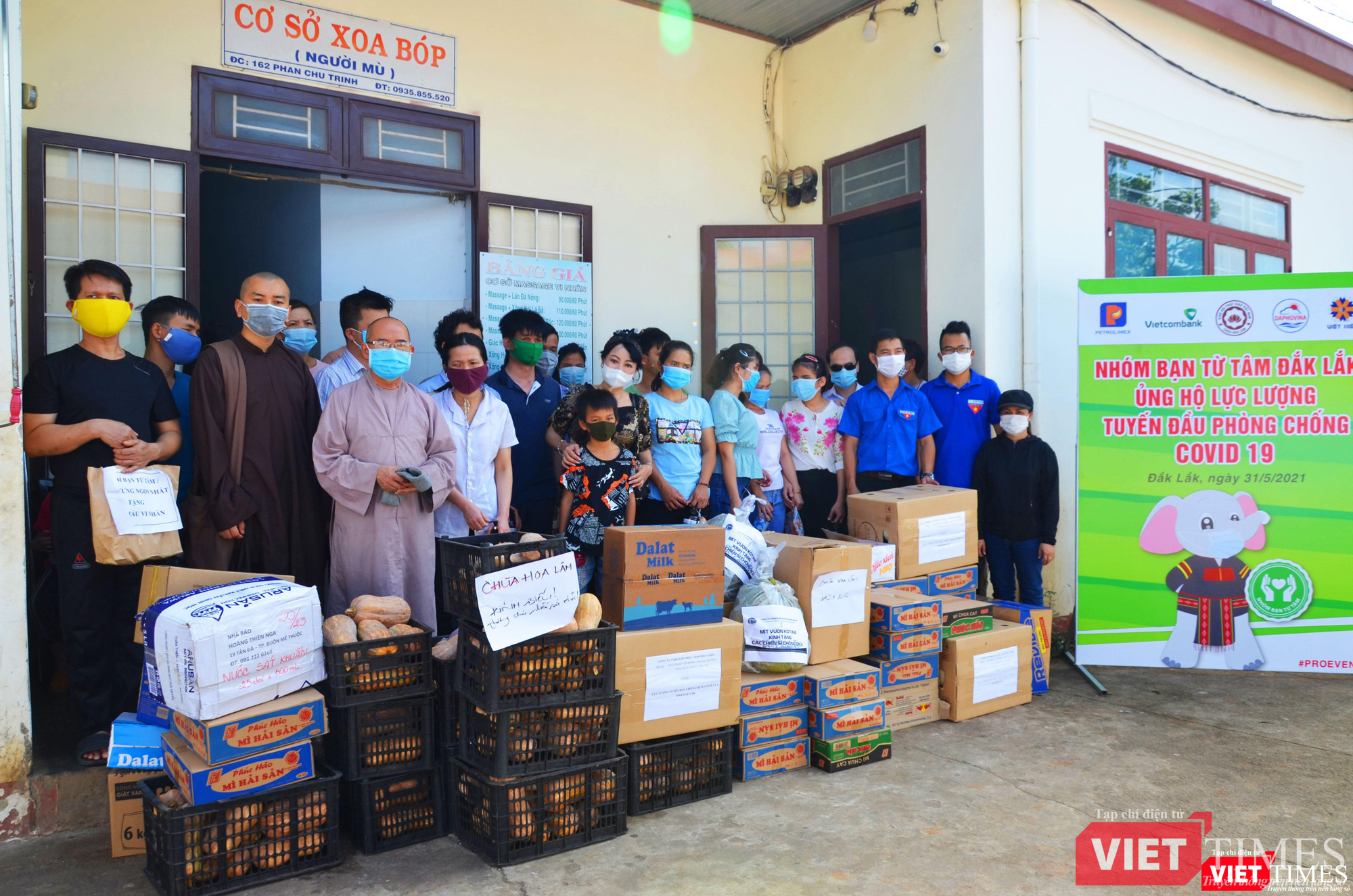 Người mù và trẻ khuyết tật càng sống khó khăn hơn vì dịch covid 19