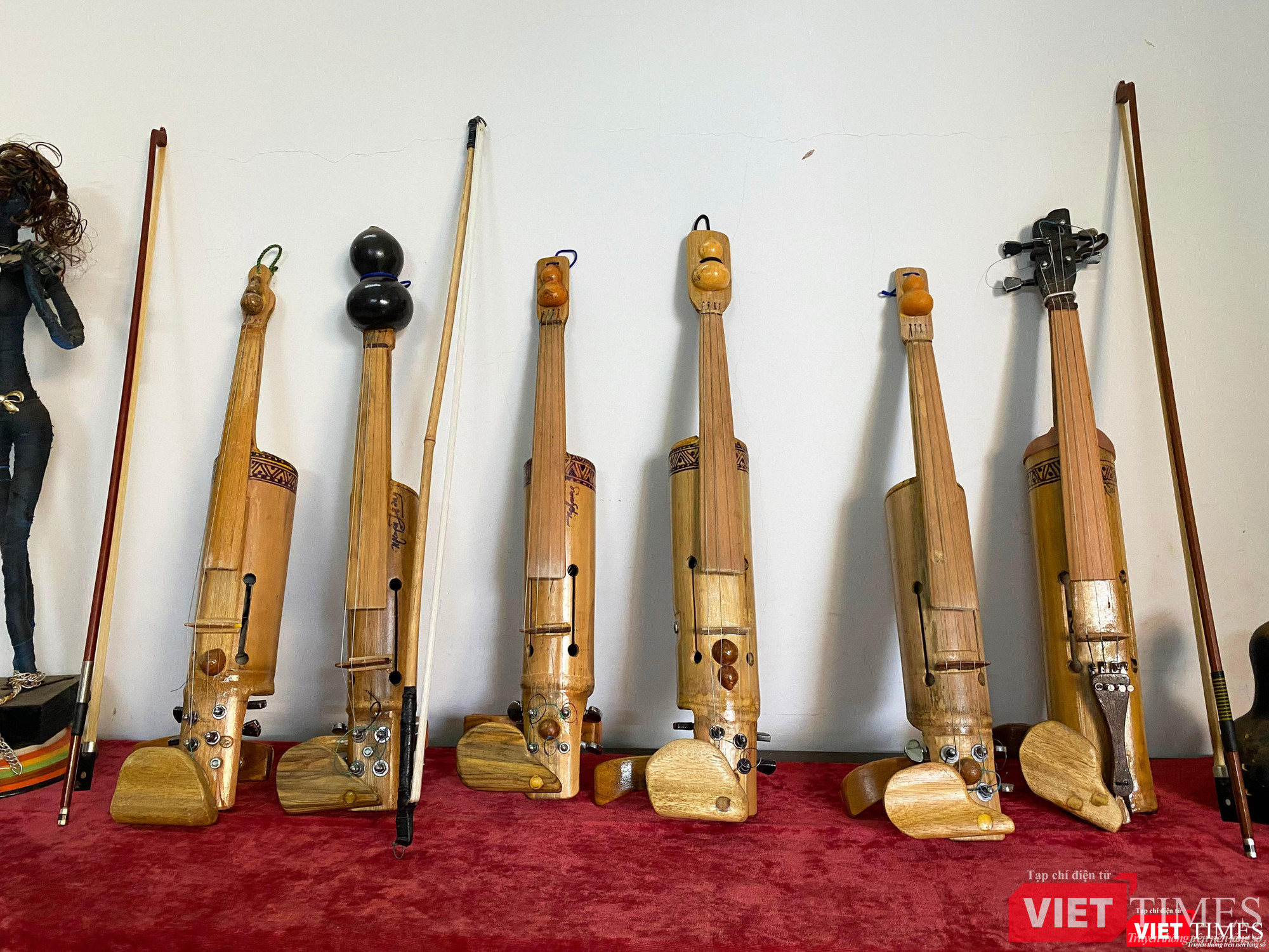 Hình dáng ngộ nghĩnh, lạ mắt của những cây đàn VioKram