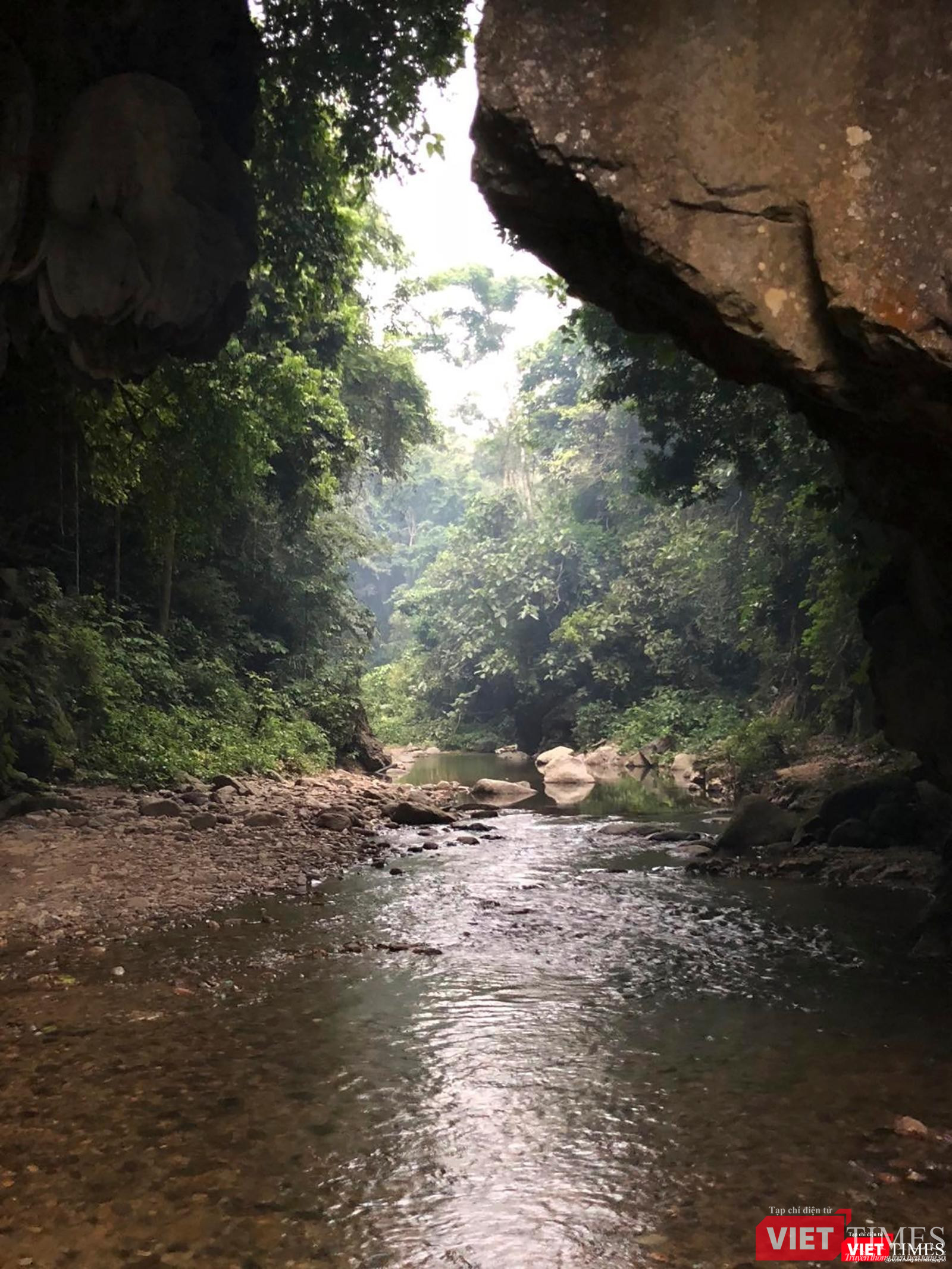 Vẻ đẹp hang Gợp (ảnh Minh Việt)