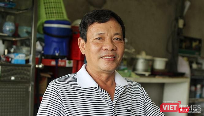 Anh Trương Văn Hồng (SN 1968), chủ một tiệm rửa xe trên đường số 4 (phường An Phú, Khu vực 1, TP. Thủ Đức, TP.HCM) chiều ngày 7/9 than: "Cạn lực rồi", sau nhiều tháng bị giãn cách xã hội liên tục. Anh Trương Văn Hồng (SN 1968), chủ một tiệm rửa xe trên đường số 4 (phường An Phú, Khu vực 1, TP. Thủ Đức, TP.HCM) chiều ngày 7/9 than: "Cạn lực rồi", sau nhiều tháng bị giãn cách xã hội liên tục.