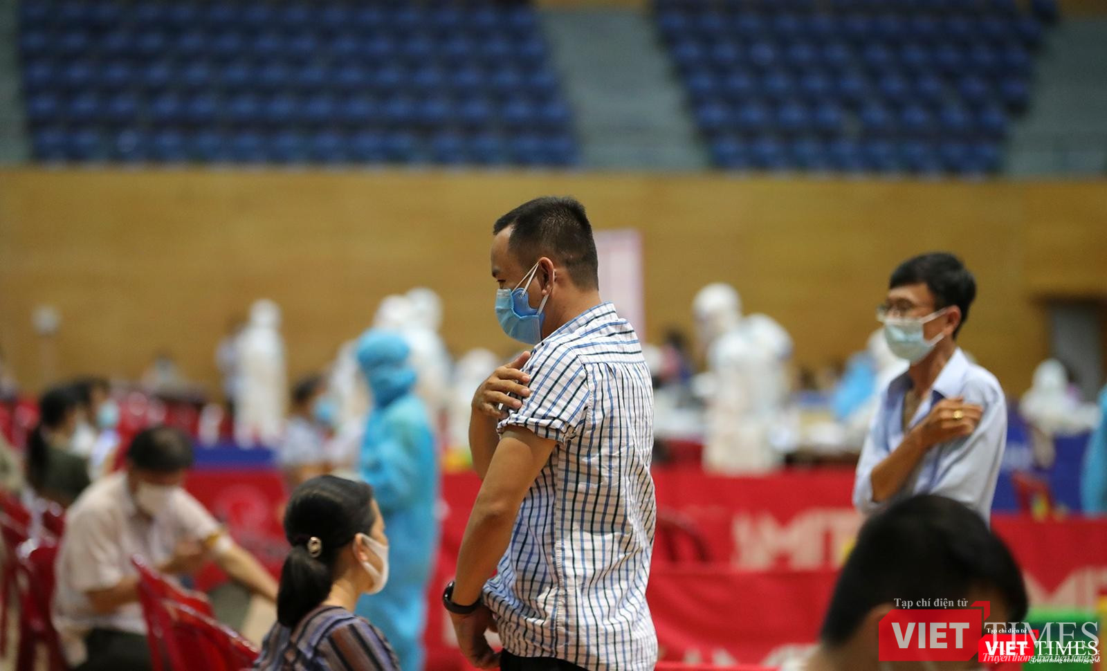 Một trường hợp vừa được tiêm xong