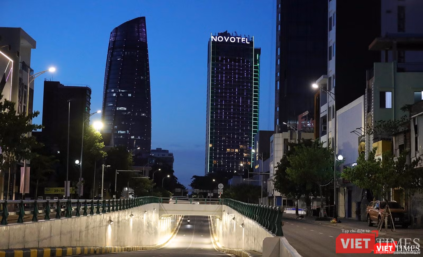 Hầm chui phía Tây cầu Sông Hàn trong ngày đầu thực hiện giãn cách