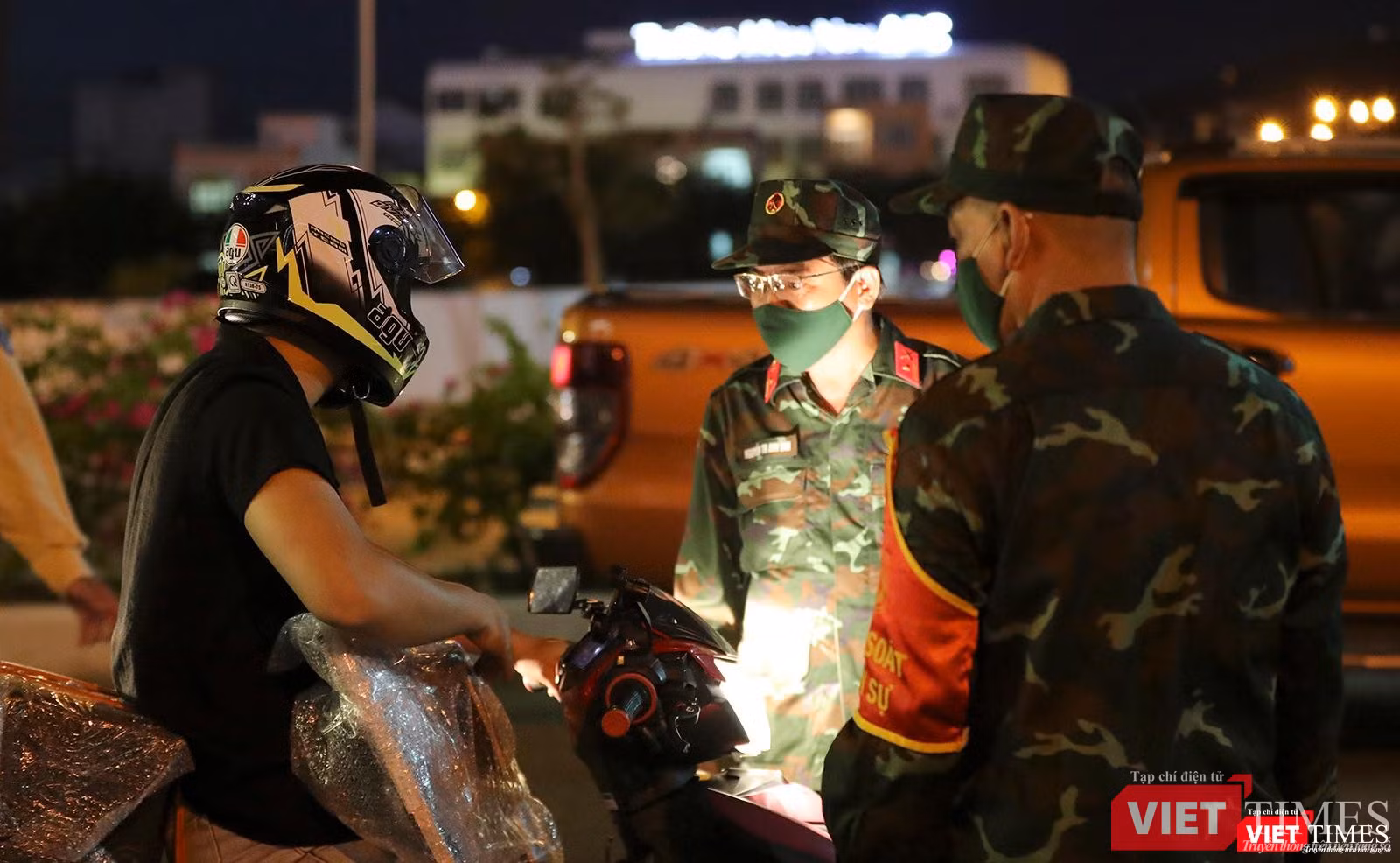 Lực lượng quân đội cũng được huy động