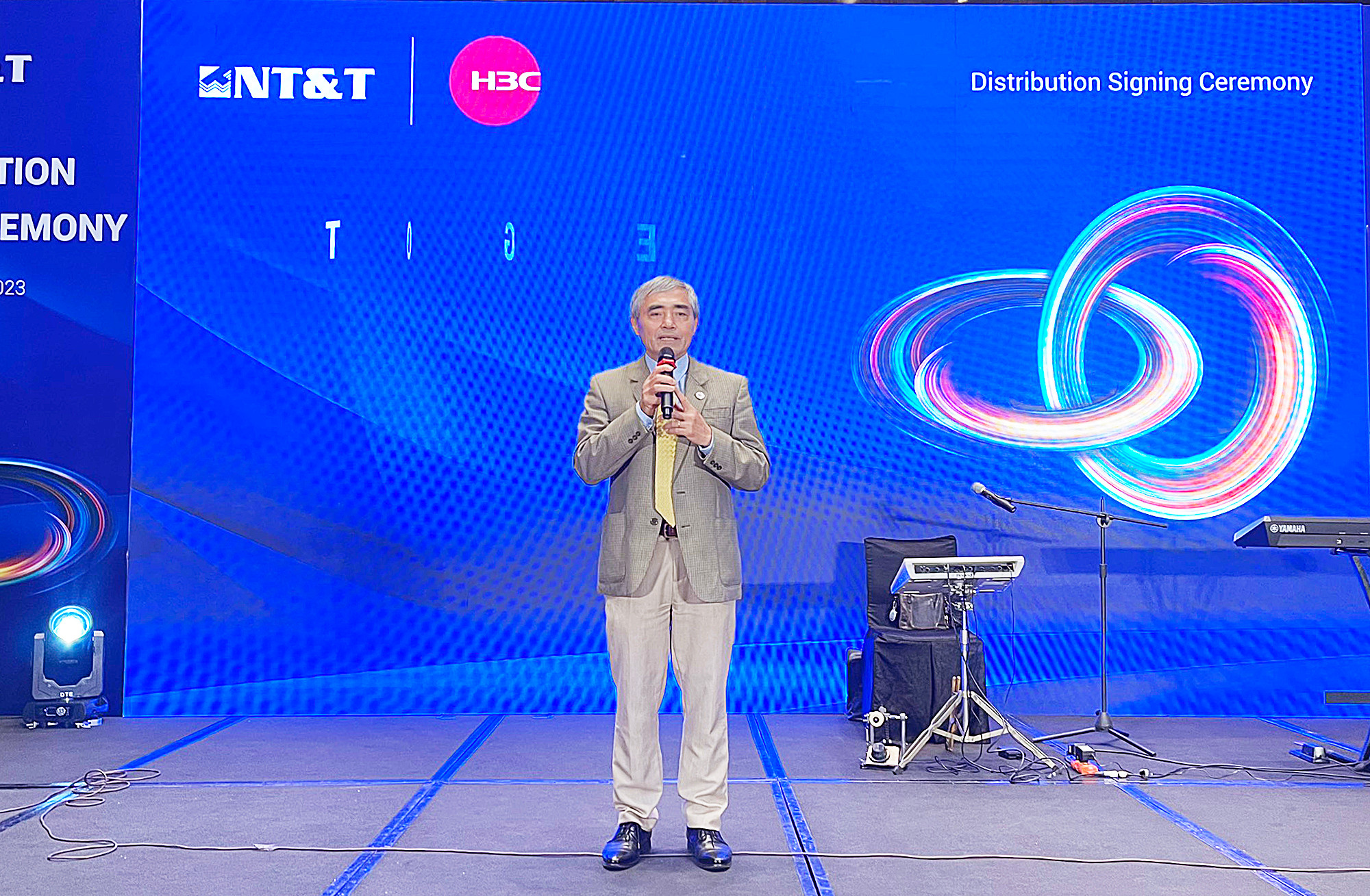 Ông Nguyễn Minh Hồng - Chủ tịch Hội Truyền thông số Việt Nam phát biểu tại sự kiện