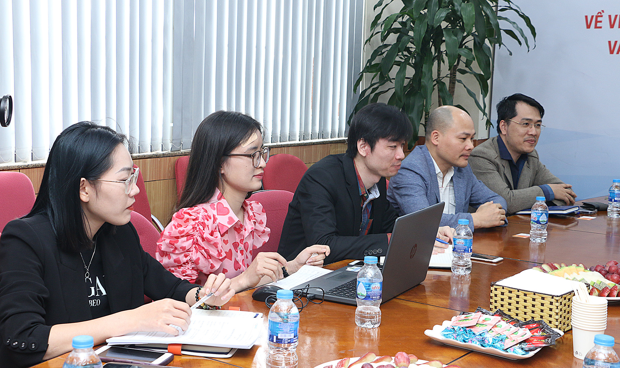 Đại diện Tập đoàn BKAV Đại diện Tập đoàn BKAV