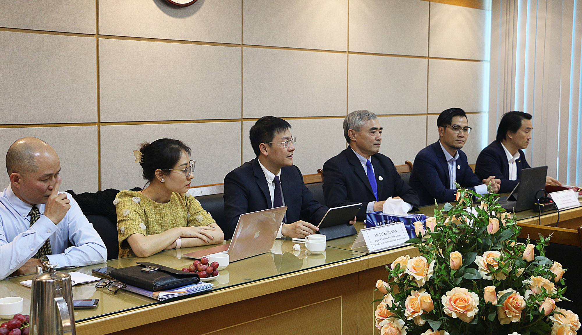 Chủ tịch VDCA Nguyễn Minh Hồng và ban lãnh đạo VDCA