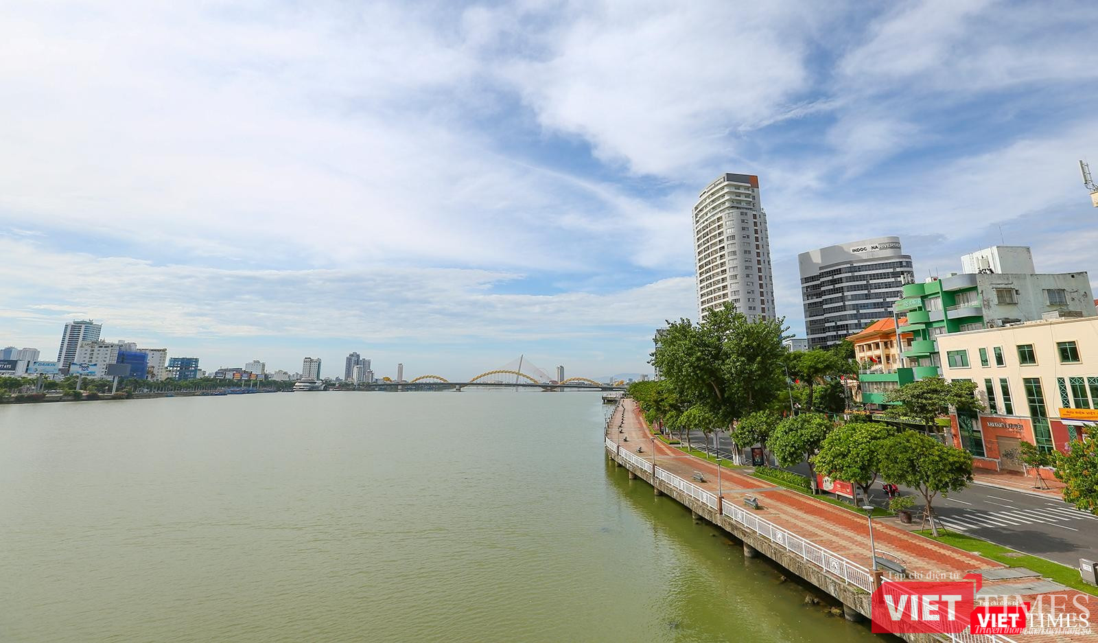 Sông Hàn lặng lẽ