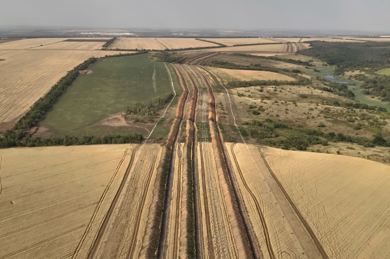 Ukraine tăng tốc xây dựng pháo đài chống Nga kéo dài từ Kharkov tới Zaporizhzhia.png