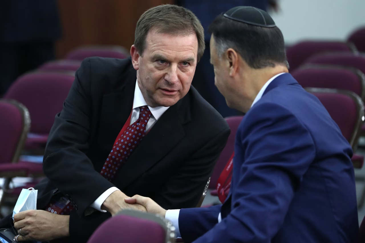 Bí mật sau cánh cửa đóng kín Exxon và Rosneft đang toan tính điều gì ở Viễn Đông Nga 2.png