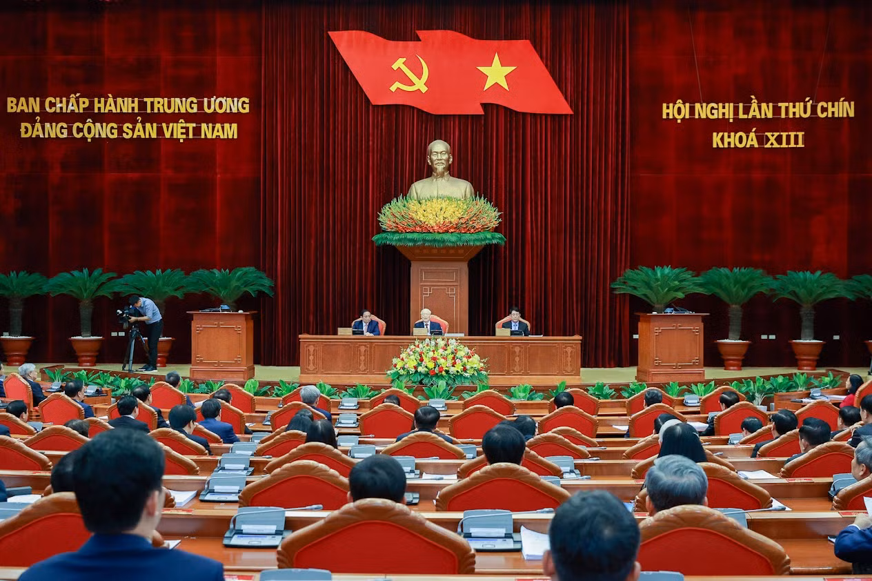 Tổng Bí thư Nguyễn Phú Trọng chủ trì, Thủ tướng Phạm Minh Chính điều hành Phiên bế mạc hội nghị lần thứ 9 Ban Chấp hành Trung ương Đảng khóa XIII.