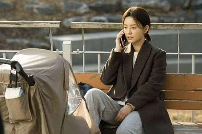 Bộ phim Kim Ji Young 1982 sẽ kể về người phụ nữ ngoài ba mươi Kim Ji-young đang mắc kẹt trong chính cuộc sống của mình.