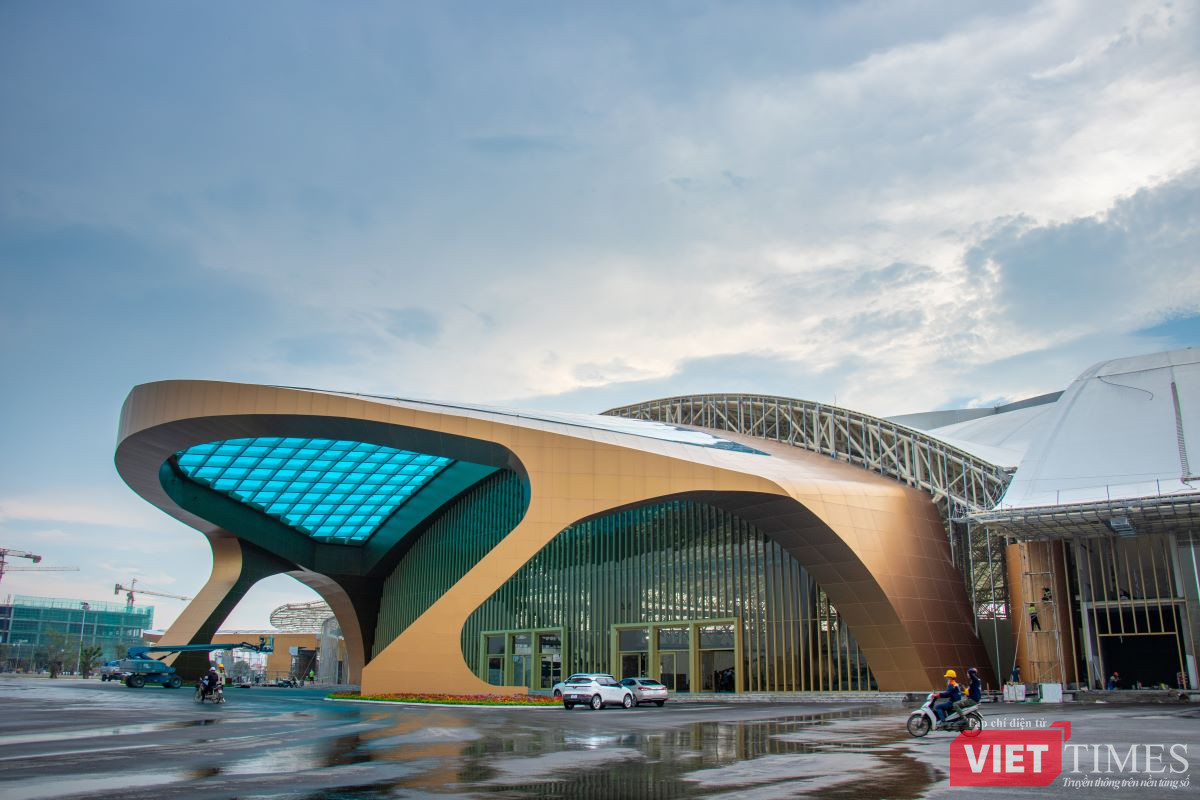 VT-TRUNG TÂM TRIỂN LÃM 1.jpg