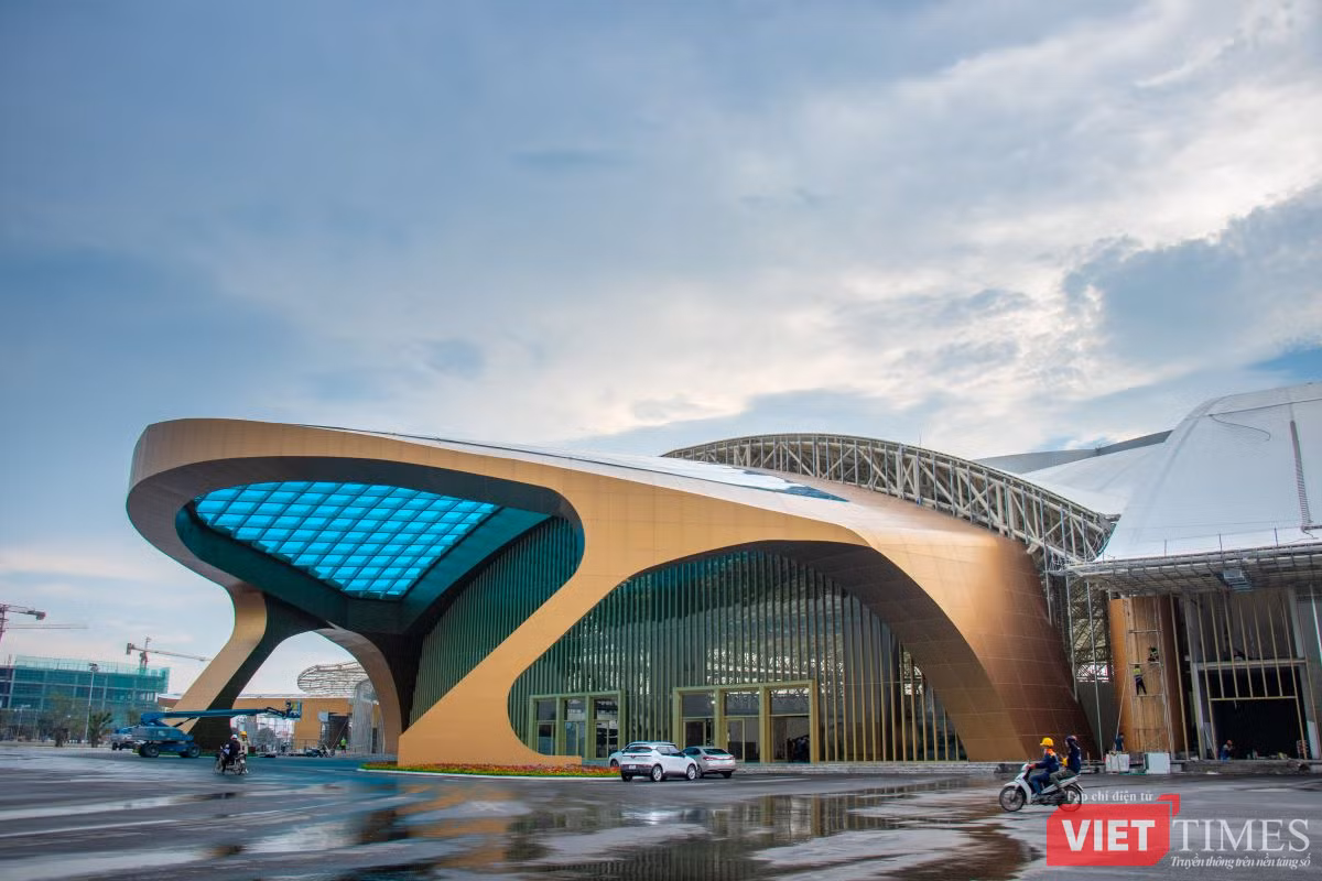 VT-TRUNG TÂM TRIỂN LÃM 1.jpg