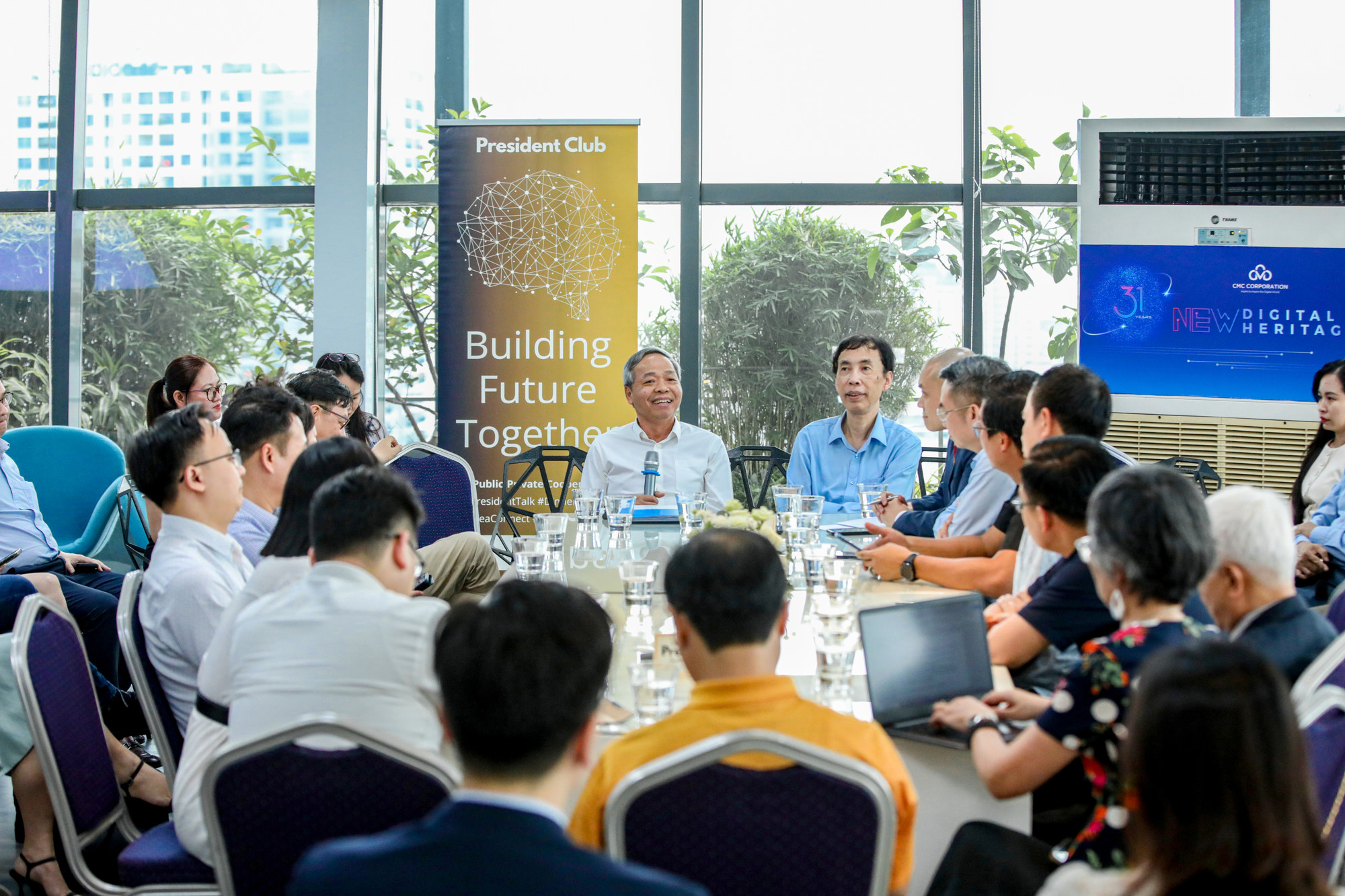 doanh nghiep thao luan nghi quyet 68.jpg