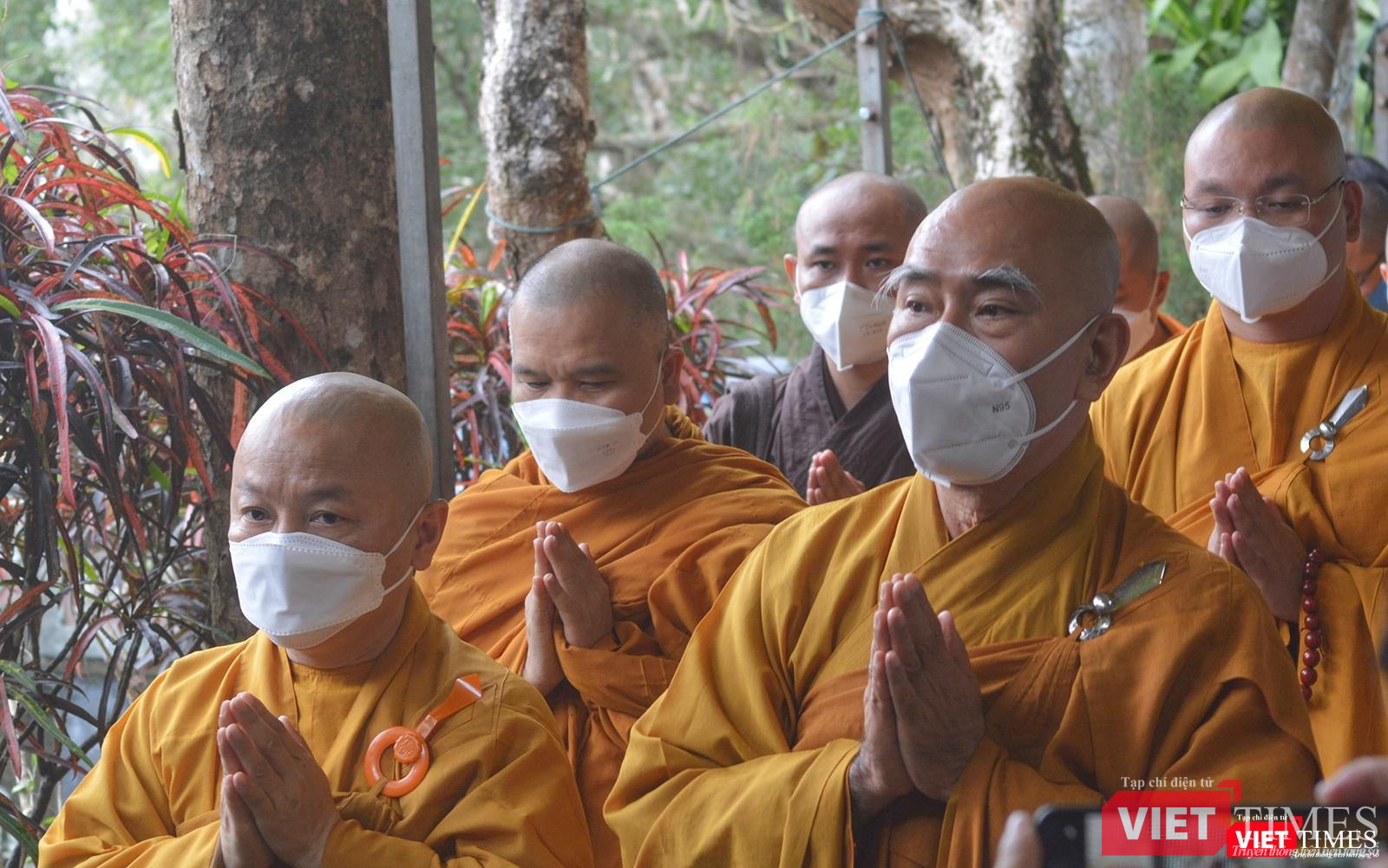 Nhiều bậc cao tăng cũng đã đến thăm viếng