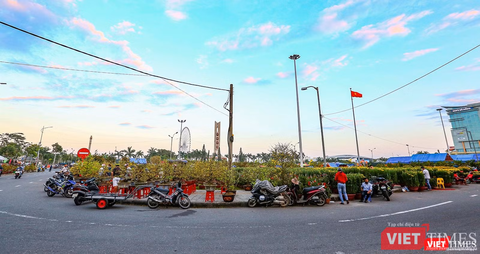 Một góc chợ hoa xuân tại Quảng trường 29 tháng 3