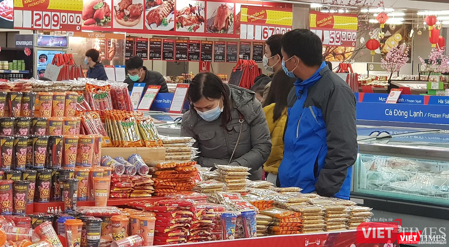 Thực phẩm khô cũng là mặt hàng bán chạy do nó phù hợp với những ngày người dân nghỉ Tết khi siêu thị và chợ không mở cửa