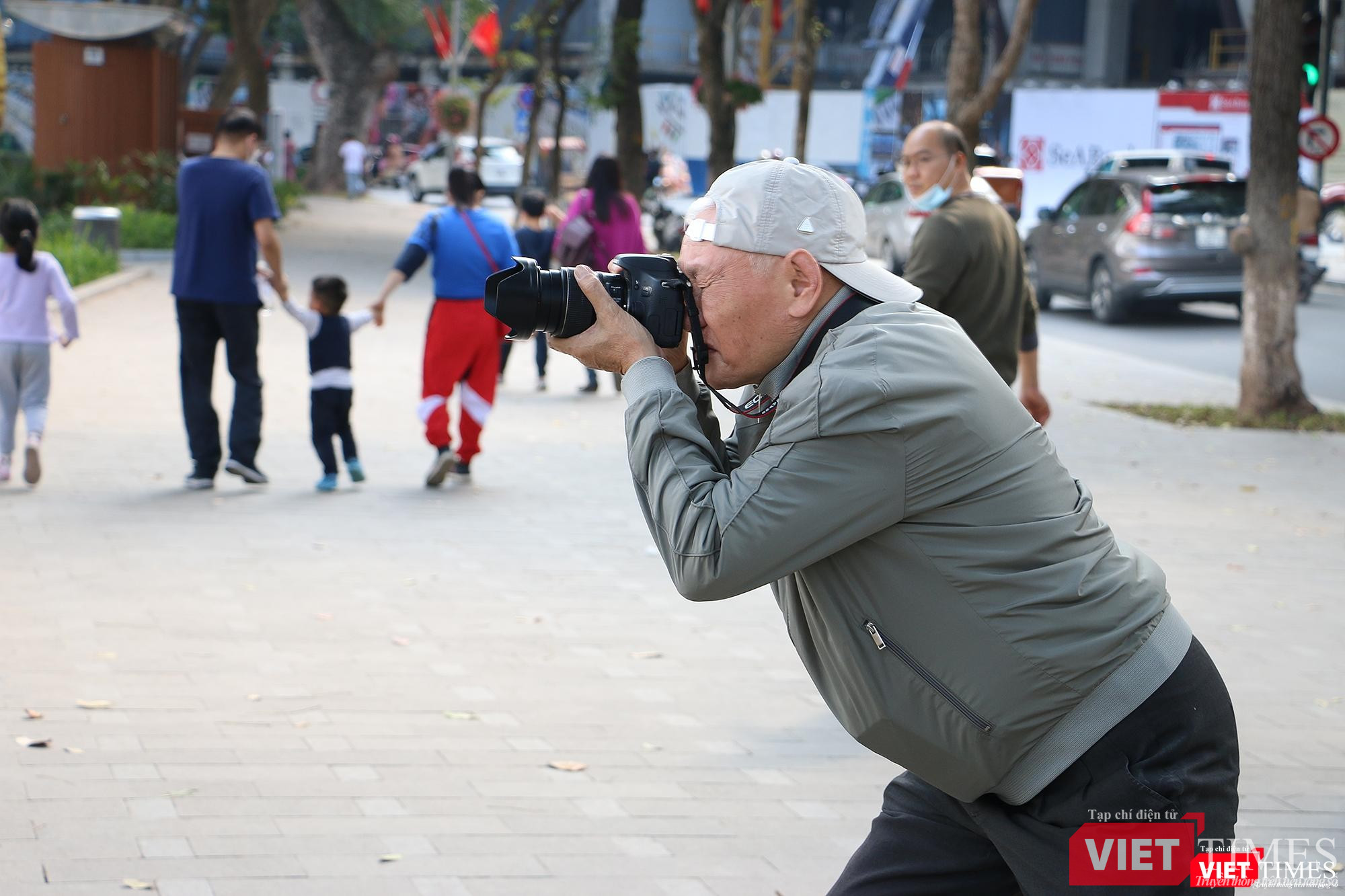 Vẻ đẹp Hà Nội ngày xuân là cảm hứng sáng tác cho nhiếp ảnh gia lão thành