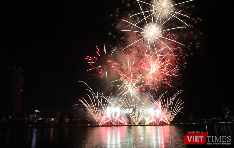 vt_phao hoa da nang 3.png