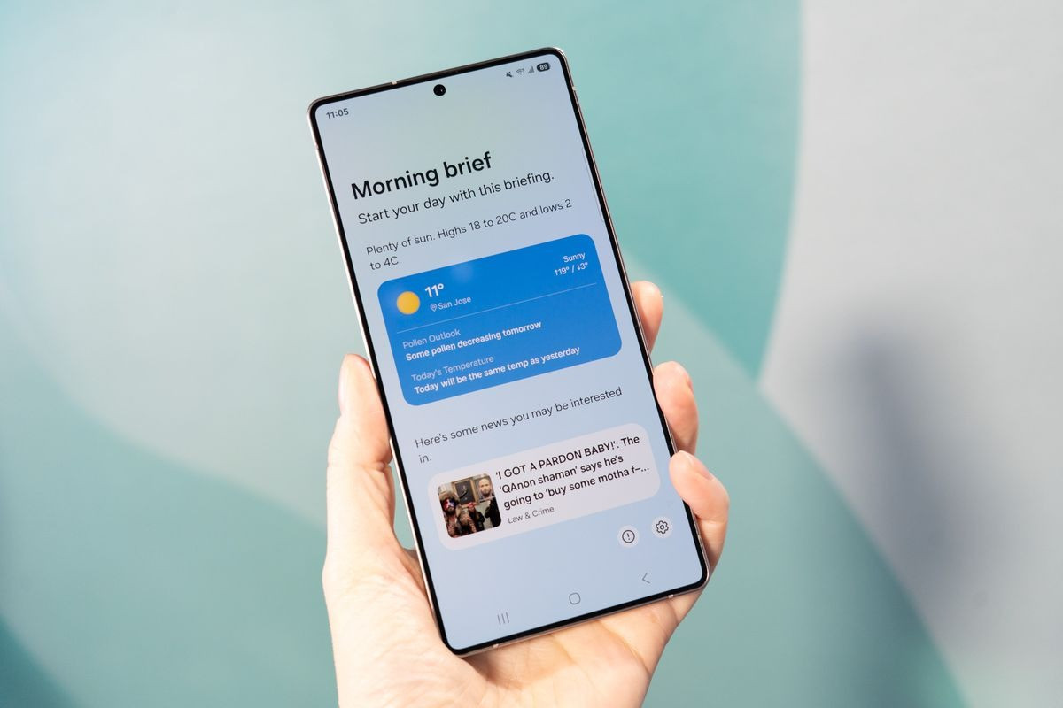 man hinh S25 series.jpg