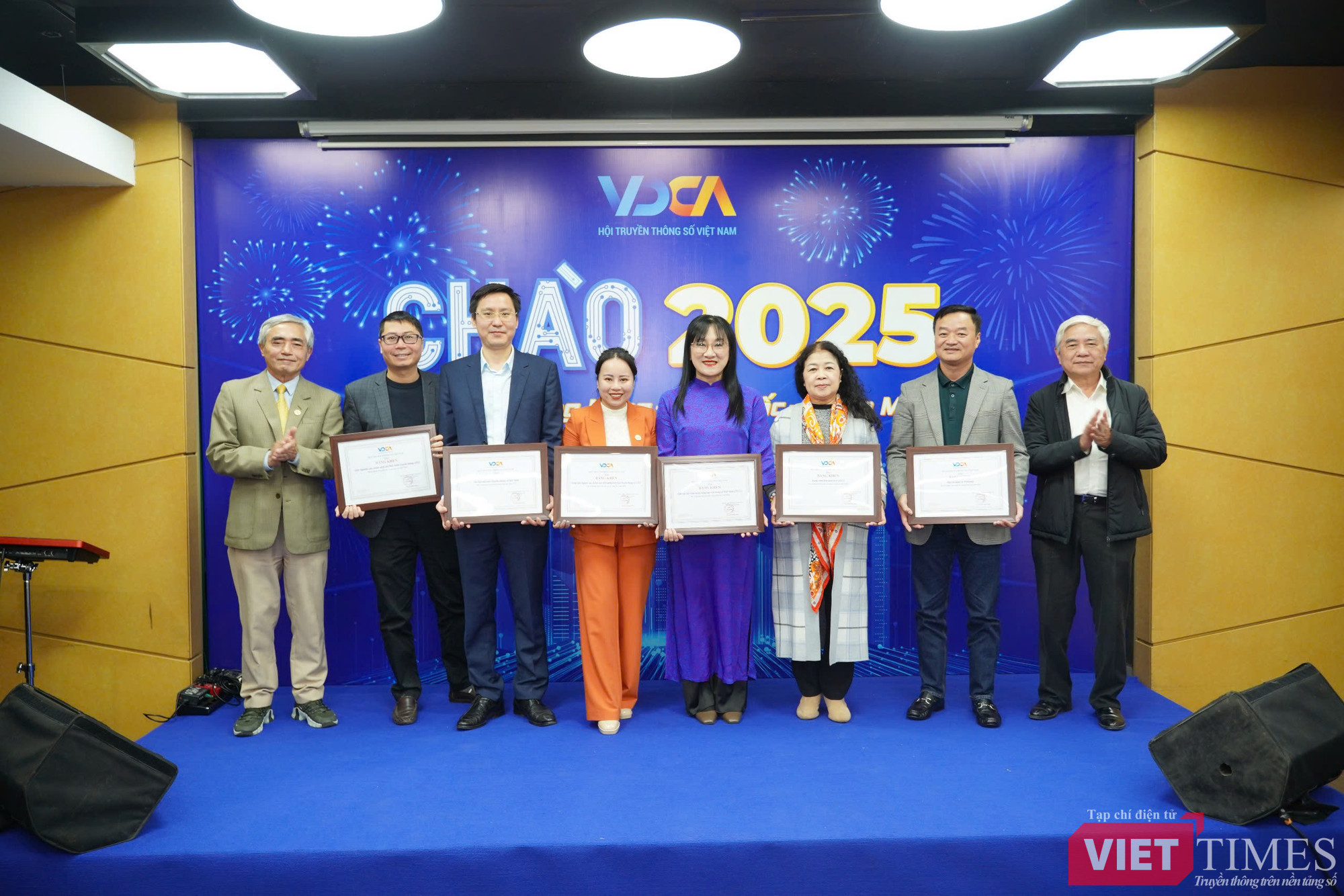 vt_khen thuong don vi xuat sac 2025.jpg