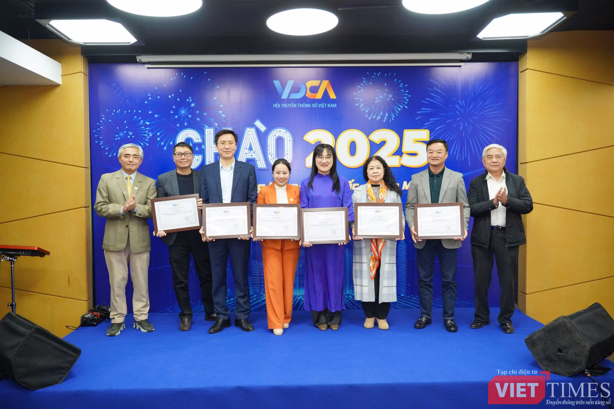 vt_khen thuong don vi xuat sac 2025.jpg