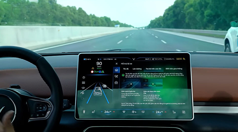 he thong adas tren vf8.jpg