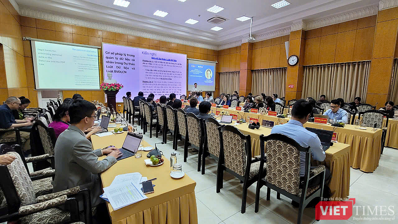 Đại diện doanh nghiệp và các chuyên gia tham dự Hội thảo góp ý xây dựng Luật Bảo vệ dữ liệu cá nhân