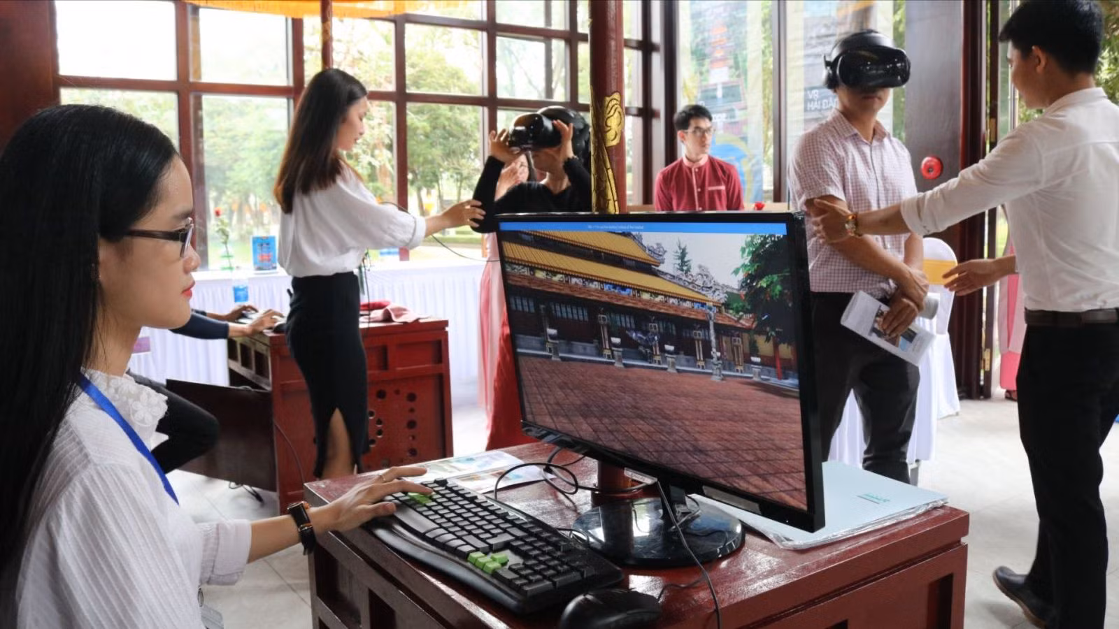 Hue di tim hoang cung.jpg