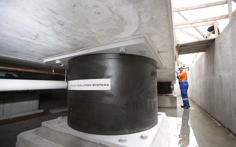 Dong dat - Nhat ban.jpg