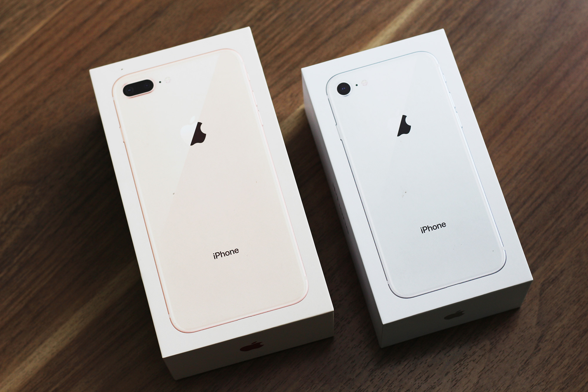 iPhone 8 và iPhone 8 Plus “cập bến” Việt Nam: nóng hổi vừa thổi vừa xem! ảnh 1