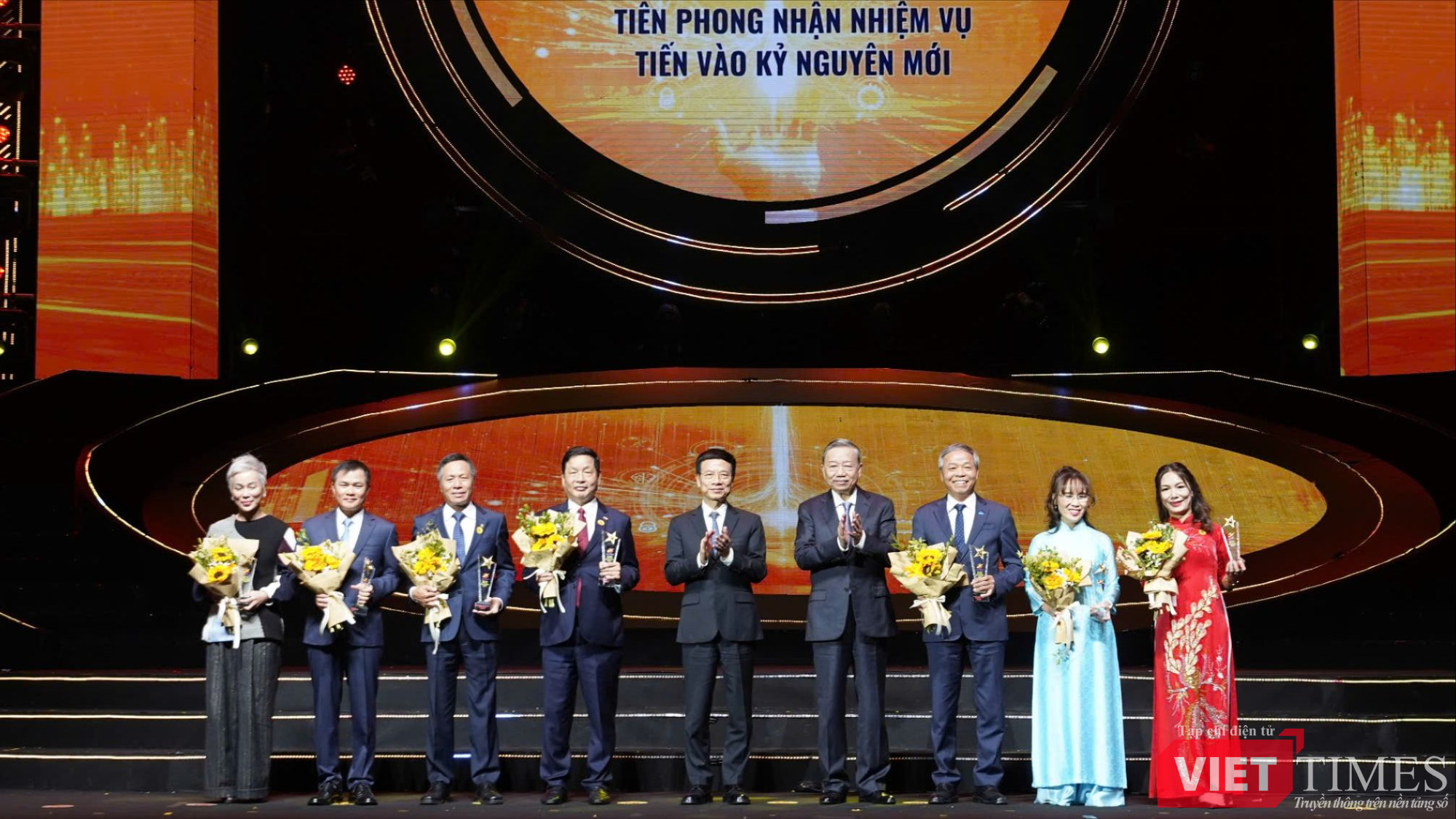 vt_doanh nghiep CNS.jpg