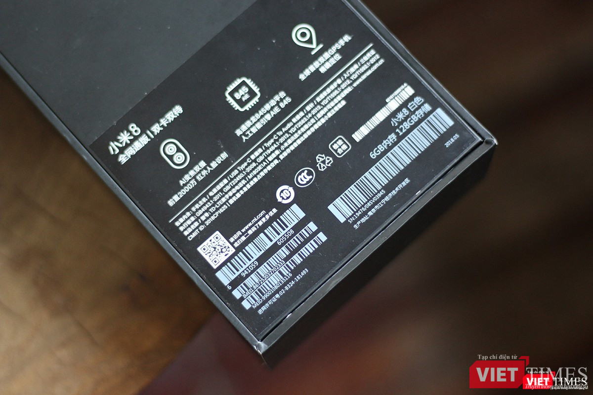 Mặt sau của hộp dành cho những bạn nào biết tiếng Trung!