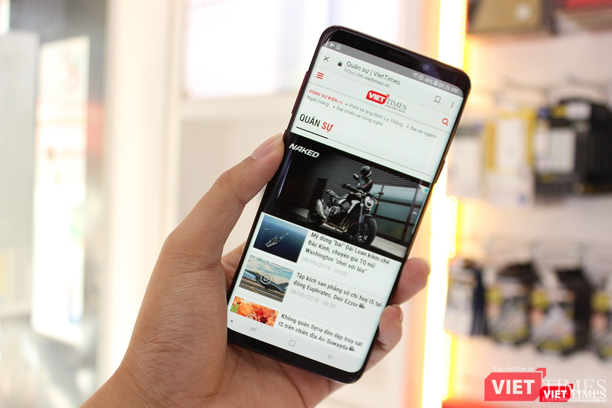 Galaxy S9 Plus có màn hình 6,2 inch, độ phân giải 2K+